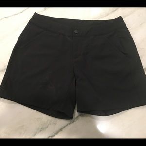 North Face Shirts Women’s Size 6